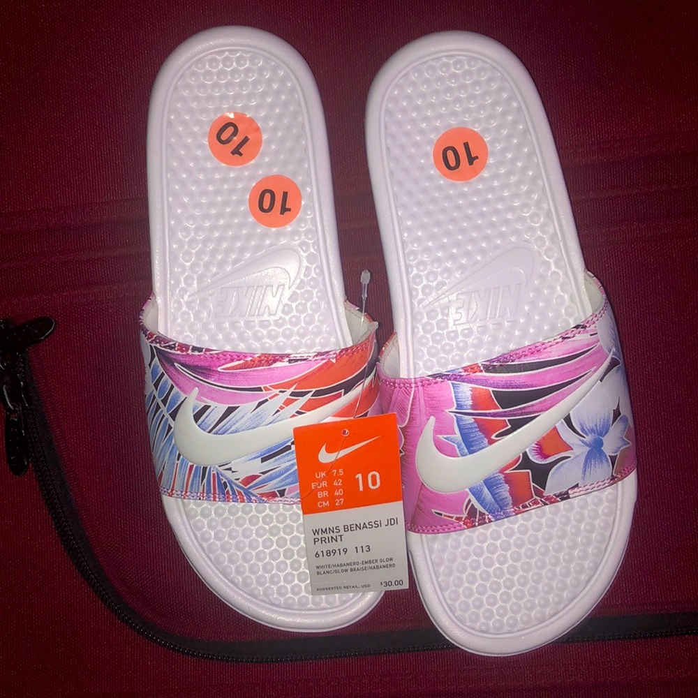 Sandals Nike